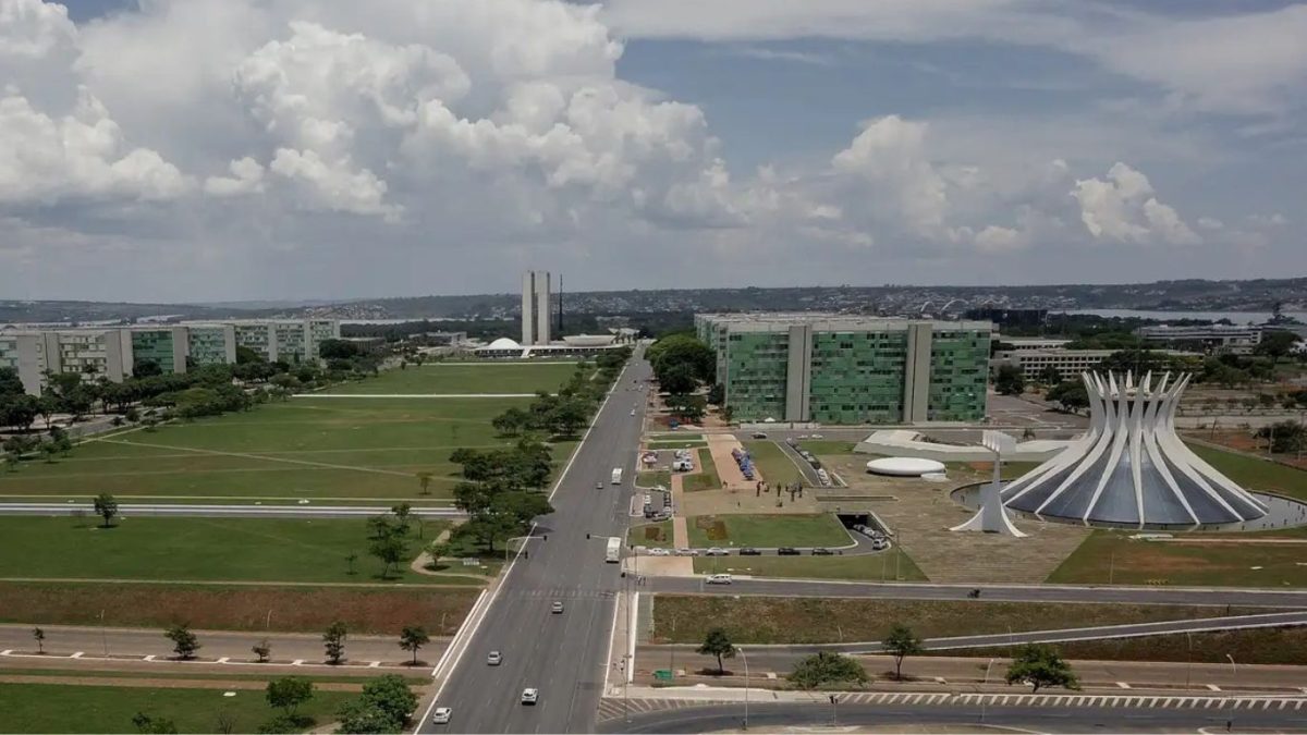 Reforma administrativa deve mudar gestão pública e cortar privilégios
