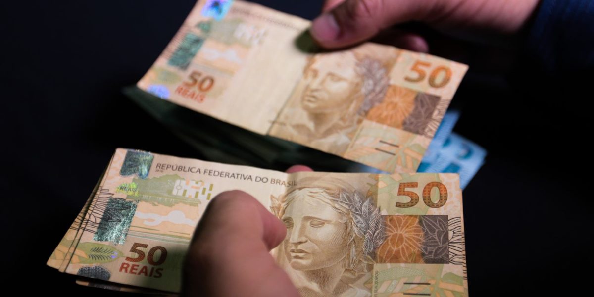 Brasileiros resgatam R$ 455,6 milhões esquecidos em bancos; R$ 9,7 bilhões seguem parados