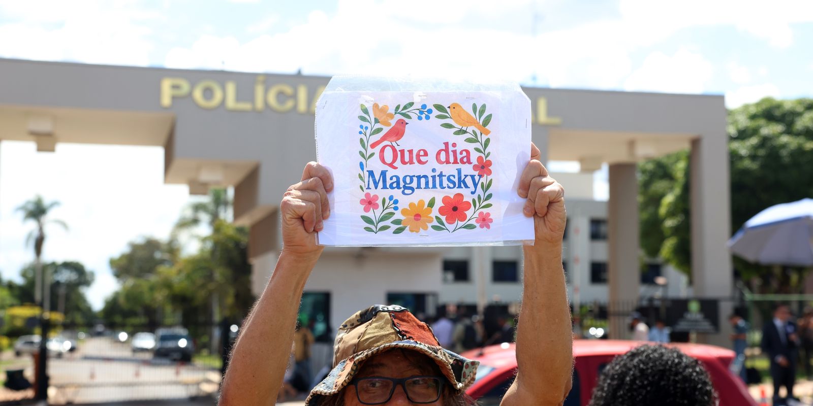 Prisão de Bolsonaro gera reação no governo e reforça debate sobre golpe