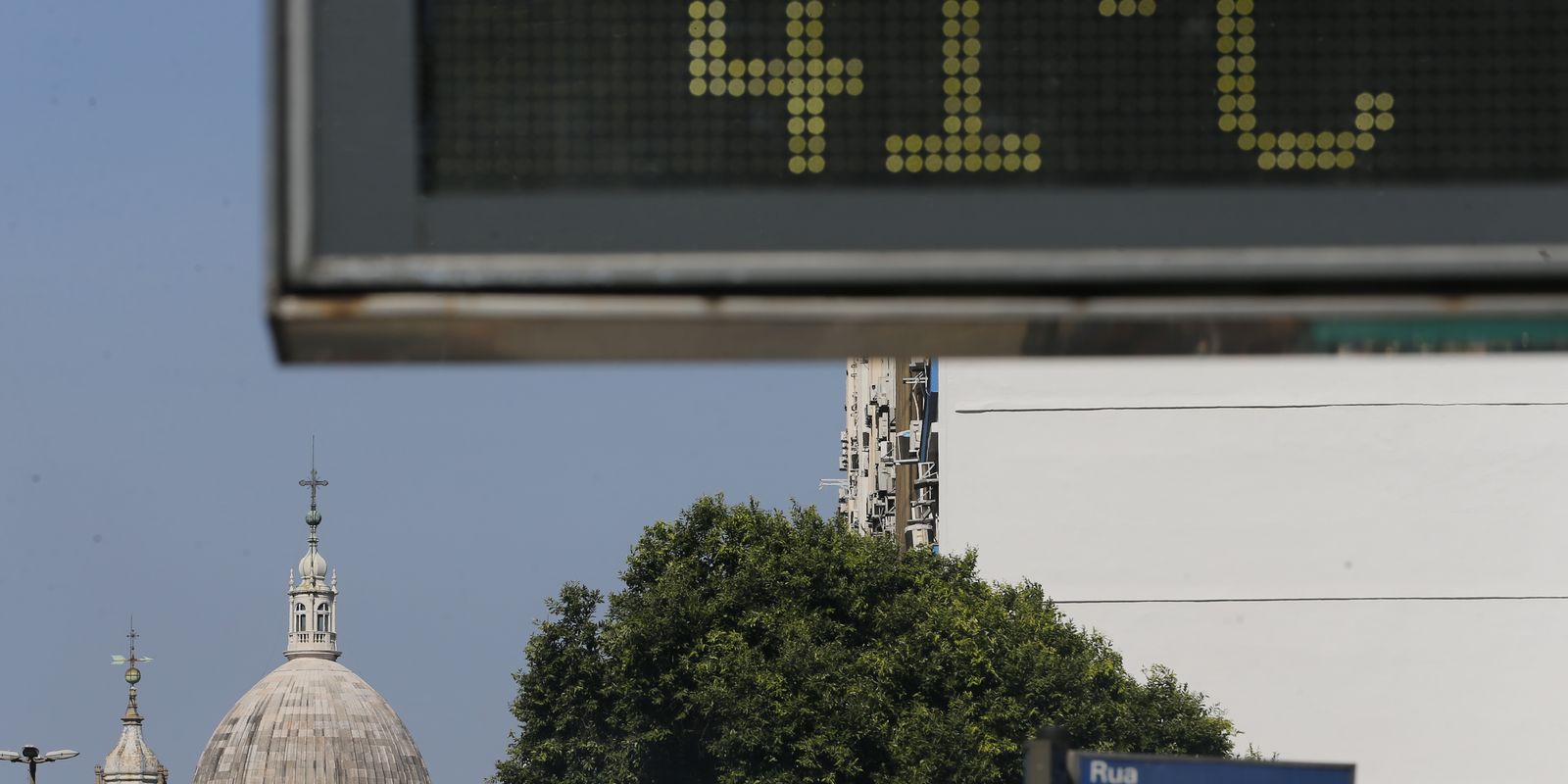ONU alerta: metas atuais levam a aquecimento de 2,3°C e COP30 precisa reagir