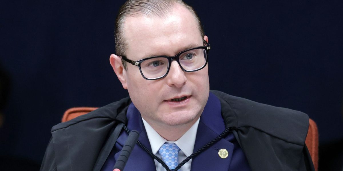 Zanin libera para julgamento ação que pode condenar deputados do PL por corrupção