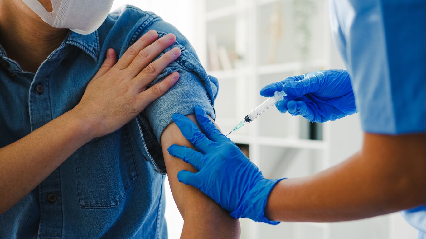 Anvisa aprova vacina brasileira de dose única contra dengue