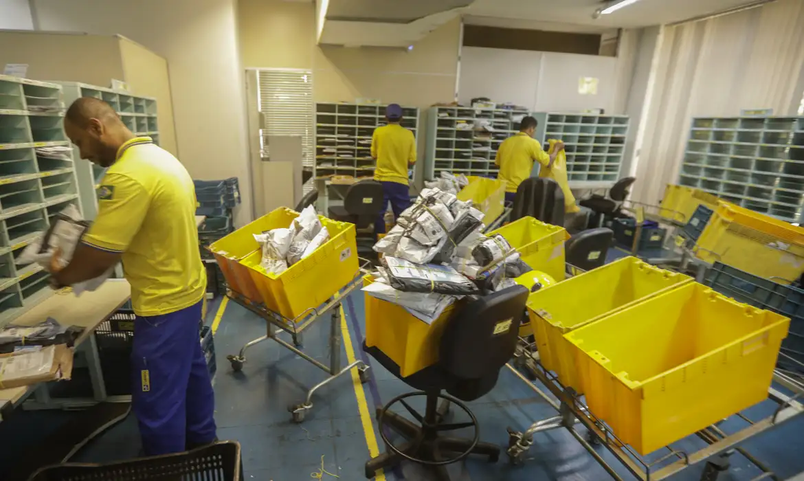 Correios aprovam plano para reverter crise e esperam liberar empréstimo de R$ 20 bi