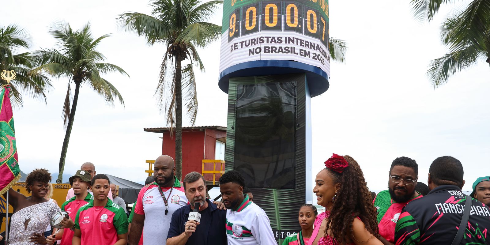 Brasil bate recorde e alcança 9 milhões de turistas estrangeiros em 2025