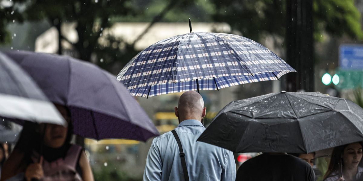 Frente fria eleva risco de temporais em São Paulo no início do Ano Novo