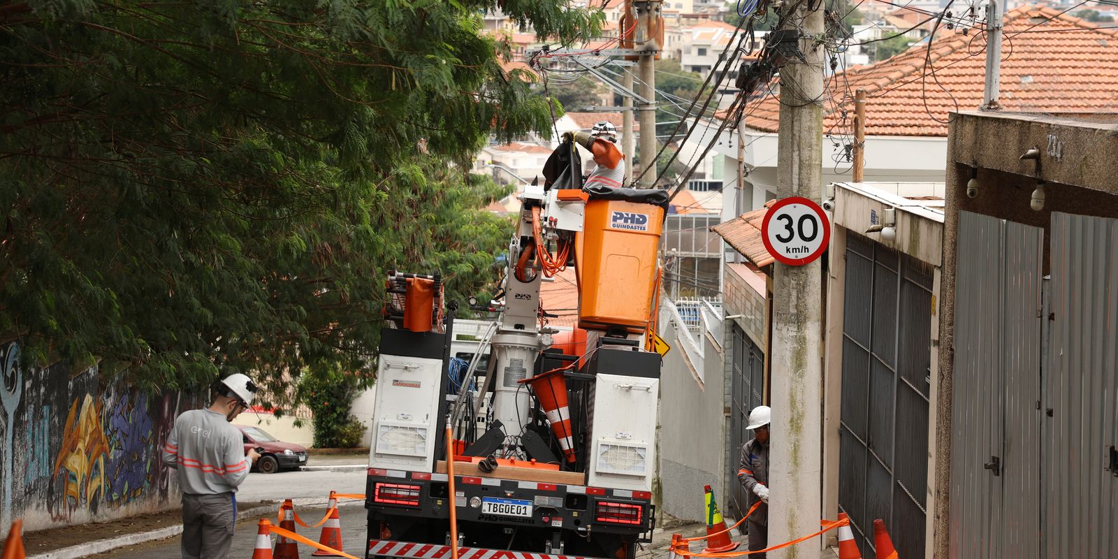 Enel promete R$ 10 bilhões em investimento na rede subterrânea após pedido de caducidade