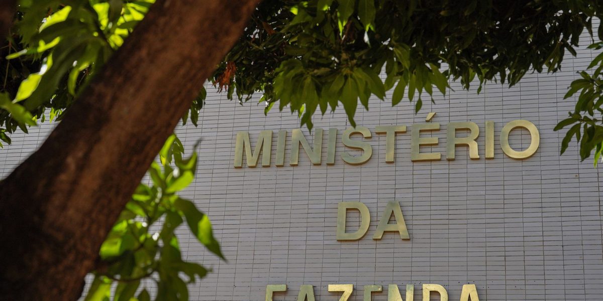 Governo cria nova regra para estatais evitarem dependência do Tesouro