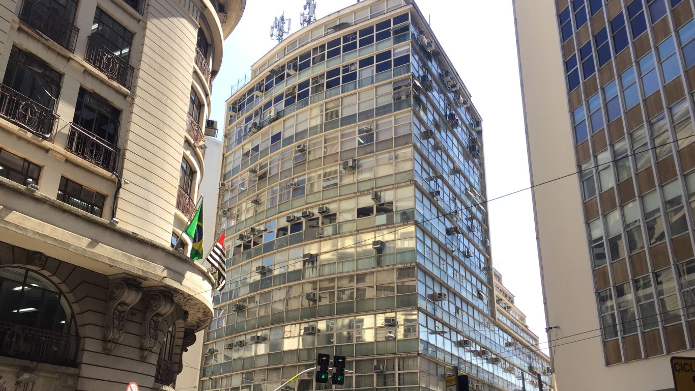 Pinheiro Neto assessora compra do Banco Paulista em sucessão familiar
