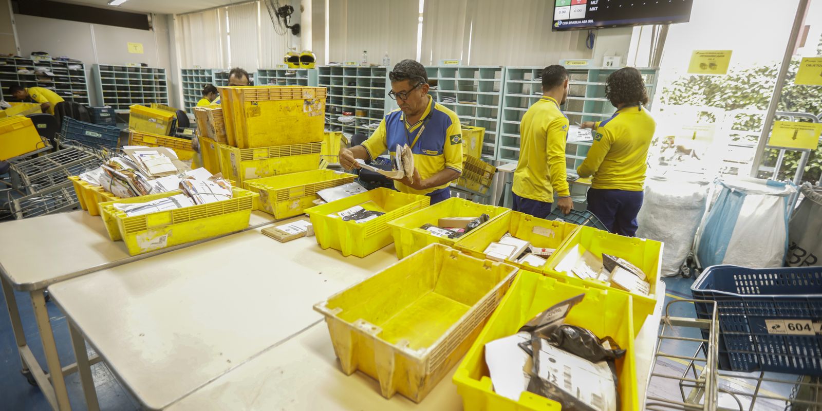 Lobo de Rizzo assessora sindicato bancário em aporte de R$ 12 bilhões nos Correios
