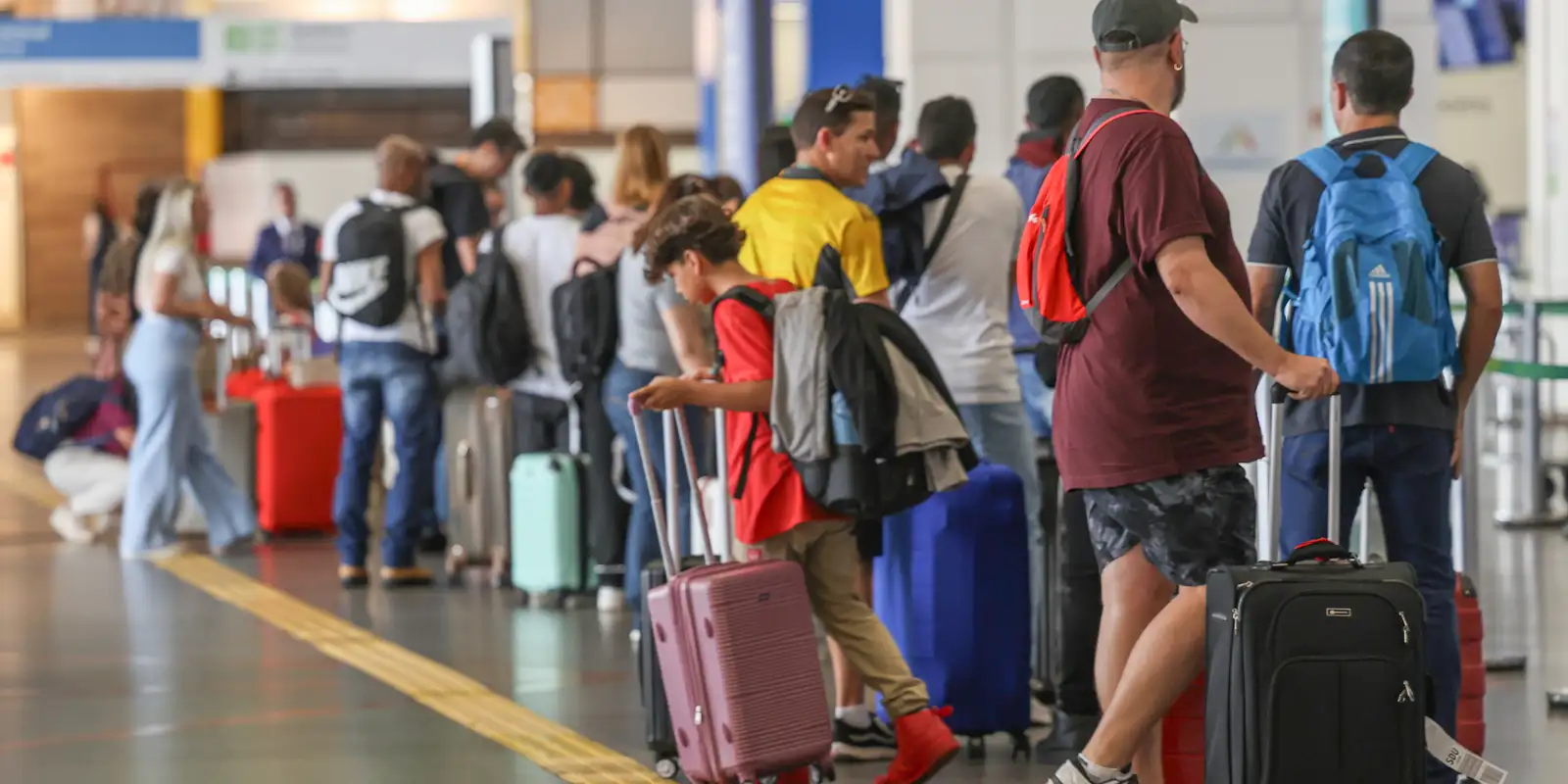 Aeronautas avaliam proposta e podem iniciar greve nacional em 1º de janeiro