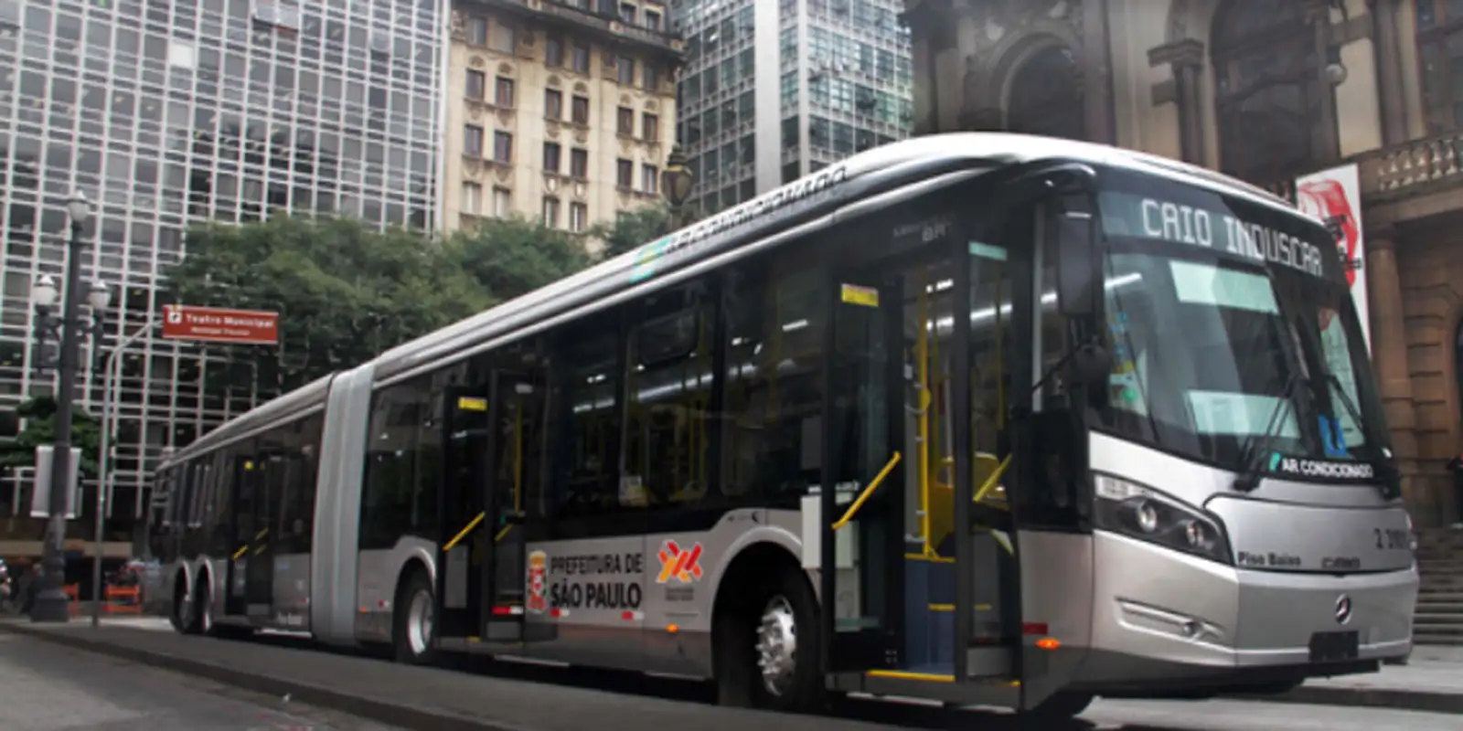 Passagem de ônibus em São Paulo sobe para R$ 5,30 a partir desta terça-feira