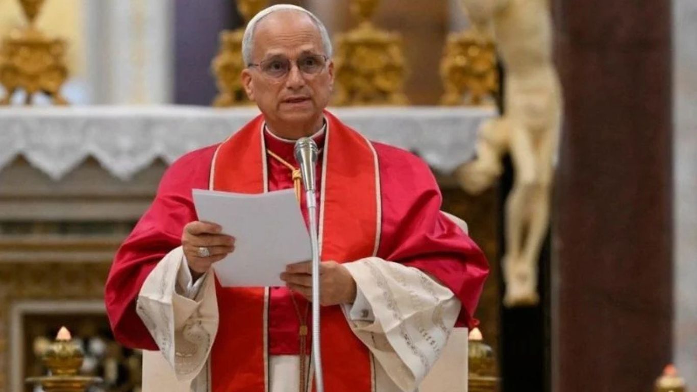 Papa Leão XIV celebra primeiros ritos de Natal e reforça apelo por paz global
