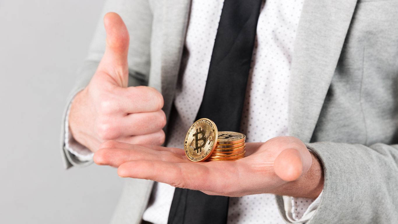 A nova fronteira da fiscalização de criptoativos no Brasil: análise jurídica da IN RFB nº 2.291/2025