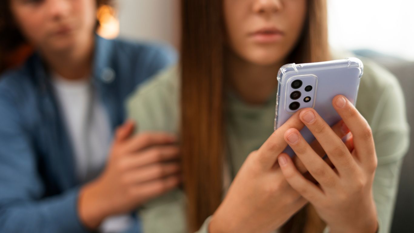 Da promessa à petição: como as redes sociais estão moldando a litigância predatória