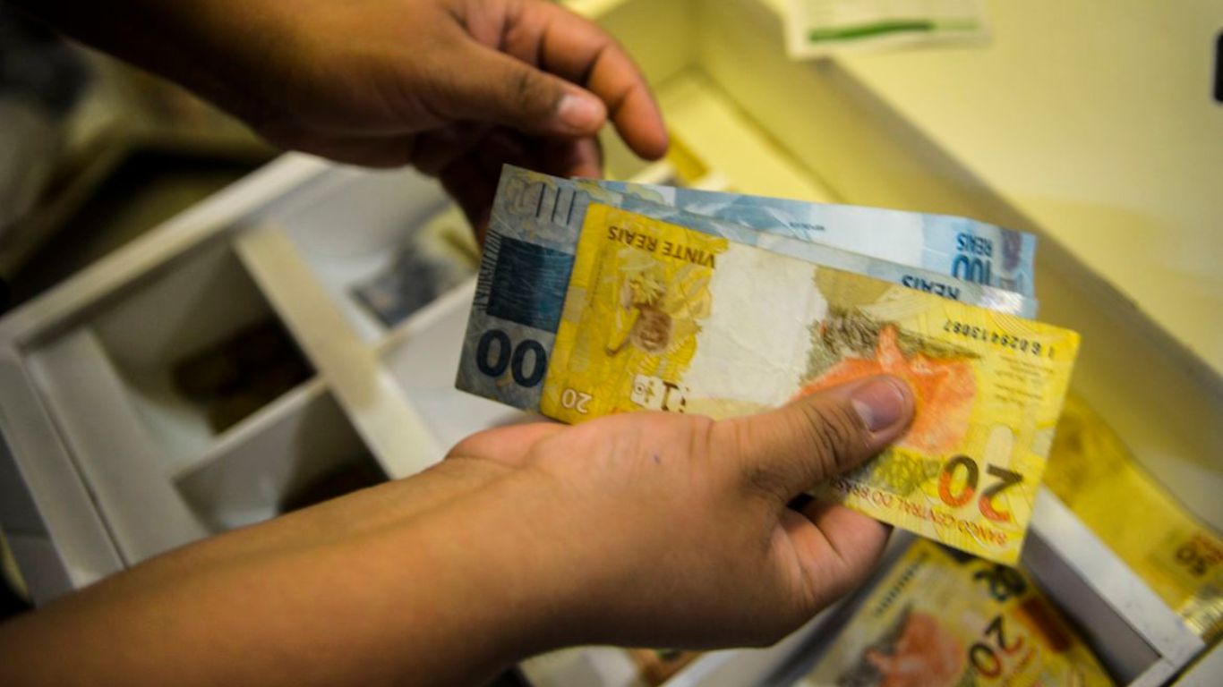 FMI corta previsão de crescimento do Brasil em 2026 para 1,6% e cita efeito dos juros altos