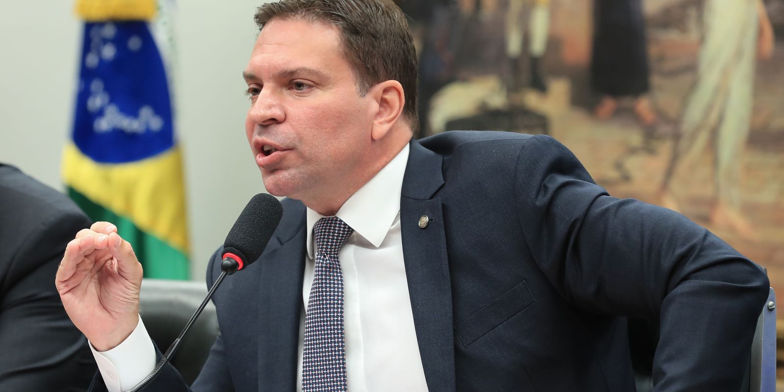 Ramagem presta depoimento ao STF por vídeo enquanto Brasil aguarda extradição