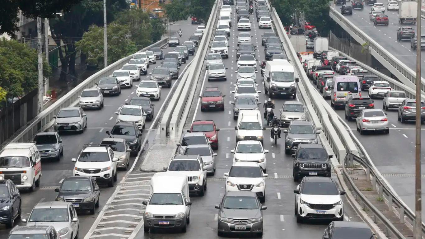 Isenção do IPVA para carros com mais de 20 anos passa a valer em todo o país