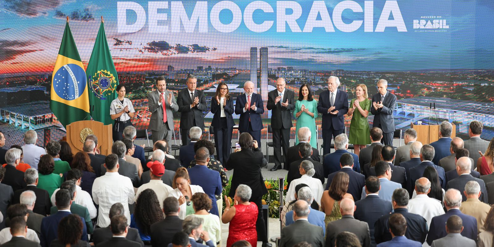 Lula veta integralmente PL da Dosimetria e mantém penas do 8 de janeiro
