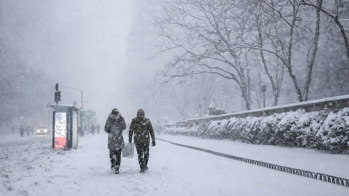 Tempestade histórica atinge os EUA e deixa 670 mil pessoas sem luz