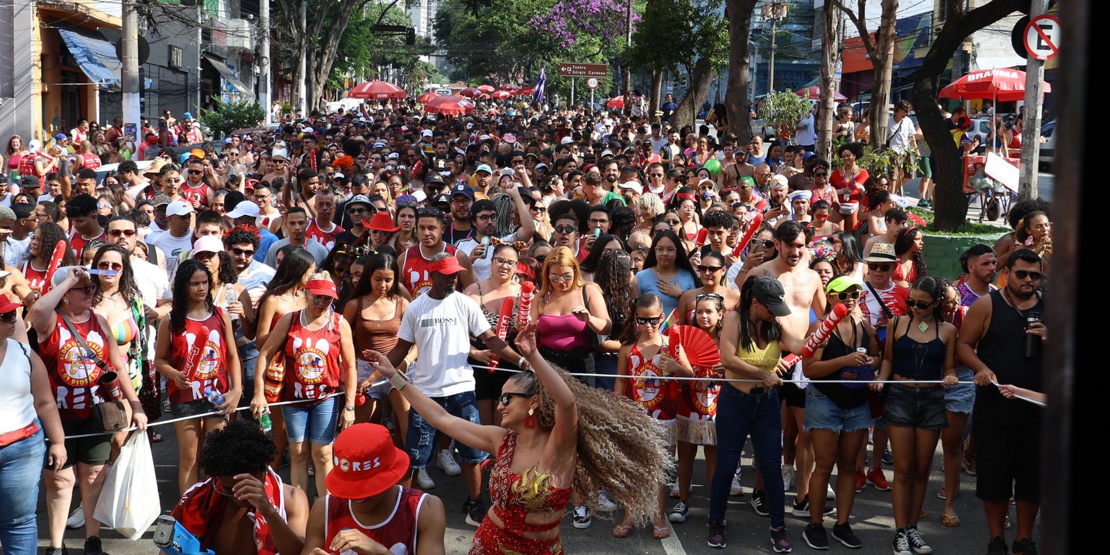 Carnaval de rua de SP deve reunir 16,5 milhões e gerar R$ 3,4 bilhões