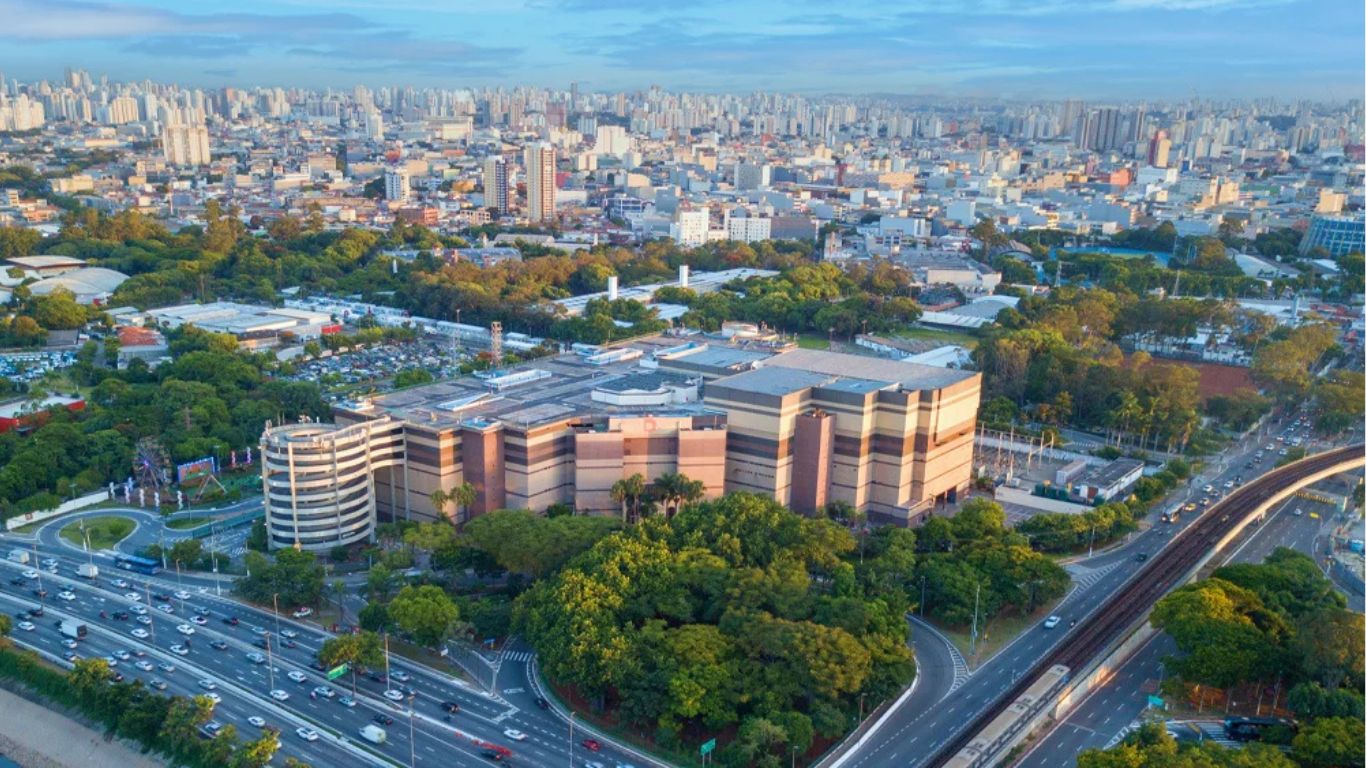 Bichara, Pinheiro Neto e BMA assessoram compra do Shopping D