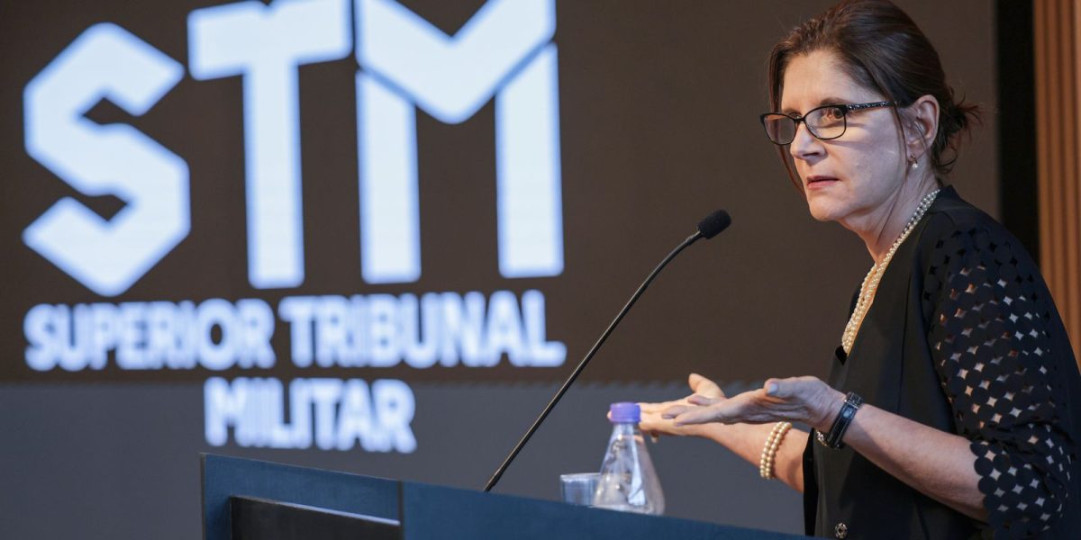 MPM pede perda de patente de Bolsonaro por violação da ética militar