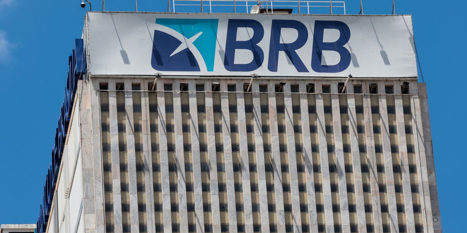 Diretor jurídico do BRB renuncia em meio a crise financeira e investigação