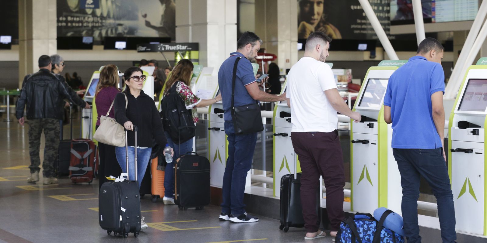 Santos Dumont deve receber 110 mil passageiros no Carnaval com alta de 27%