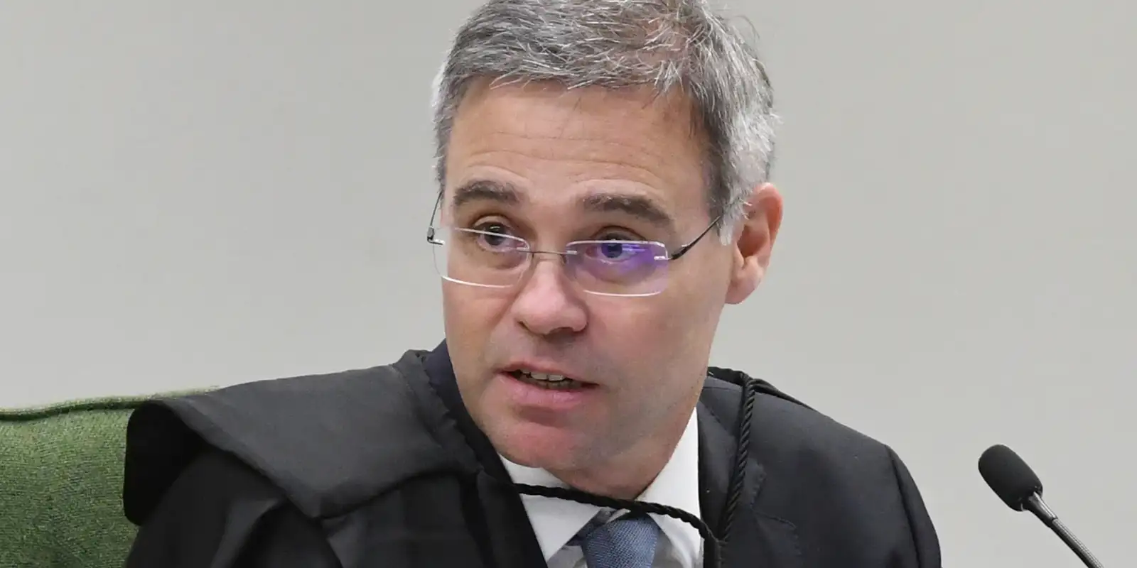 André Mendonça diz que juiz “não é estrela” ao falar sobre caso Master