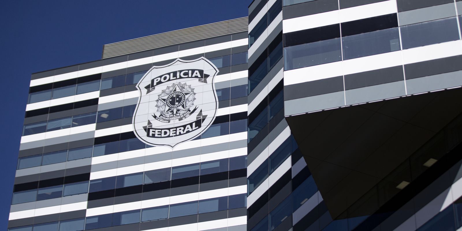 PF faz buscas contra vazamento de dados de ministros do STF na Receita Federal