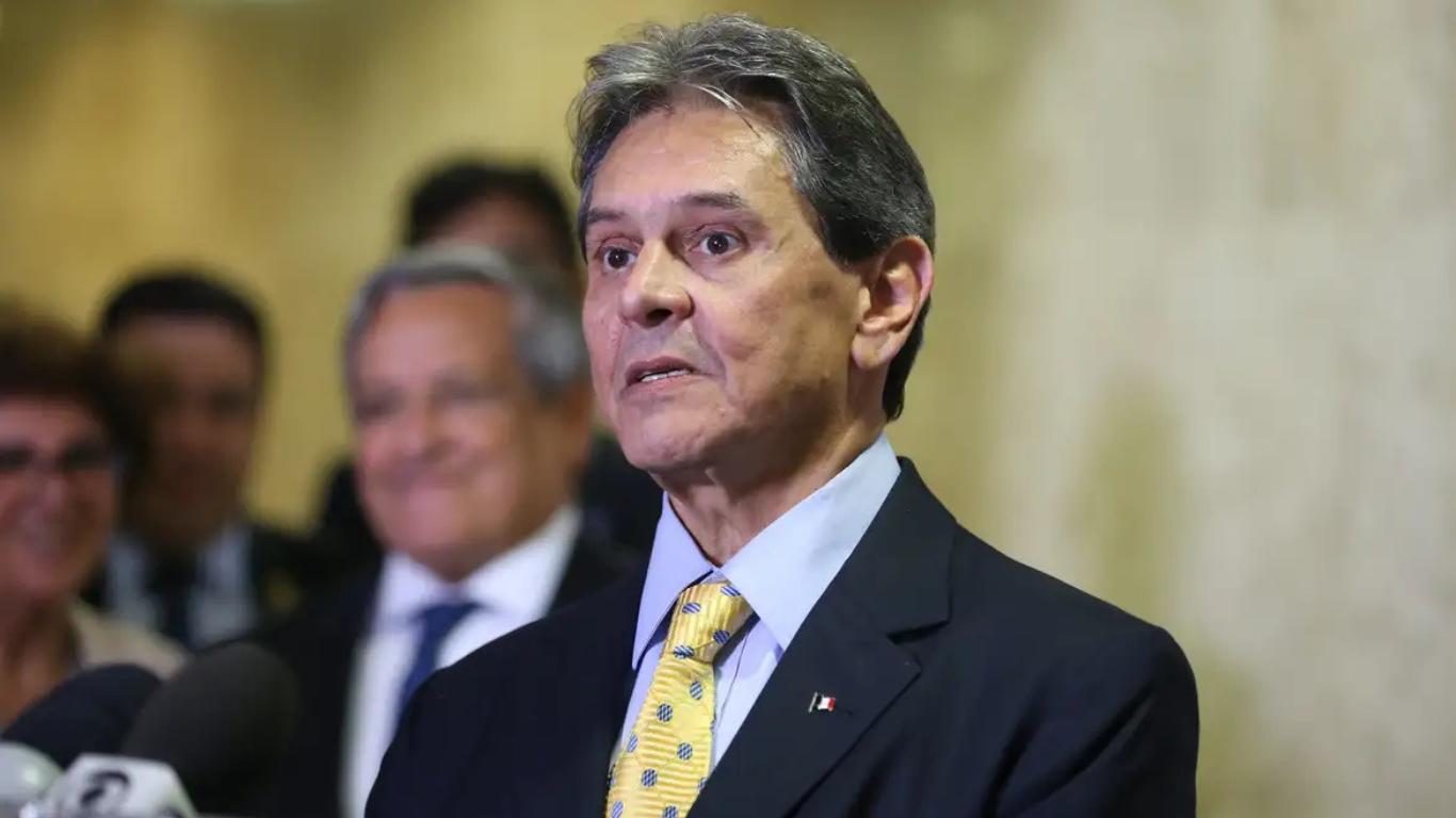 Moraes reduz pena de Roberto Jefferson e mantém ex-deputado em domiciliar