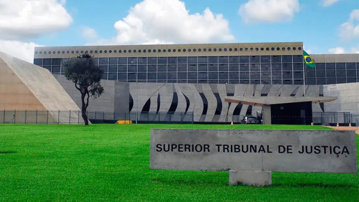 STJ define teses sobre planos de saúde e alcance de ações civis públicas