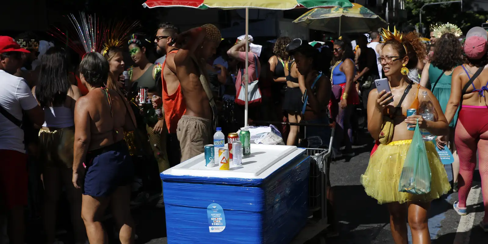 Como se prevenir dos golpes financeiros no carnaval