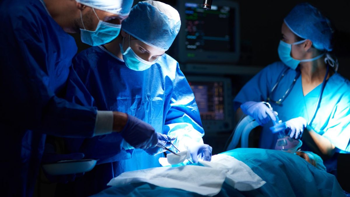 Justiça obriga Unimed a custear plástica reparadora após cirurgia bariátrica