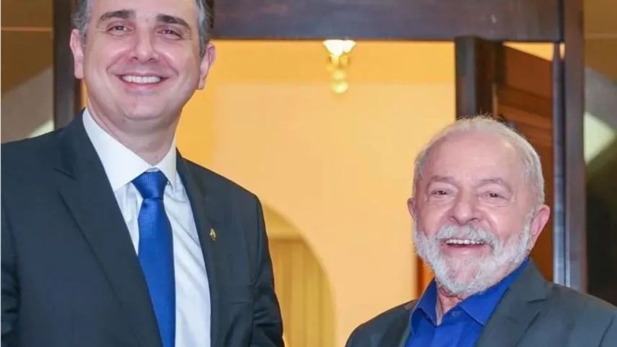Um palanque em Minas Gerais para chamar de seu