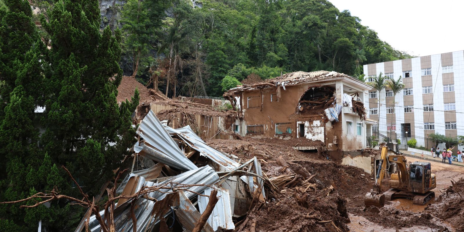 Tragédia na Zona da Mata deixa 72 mortos e buscas estão encerradas
