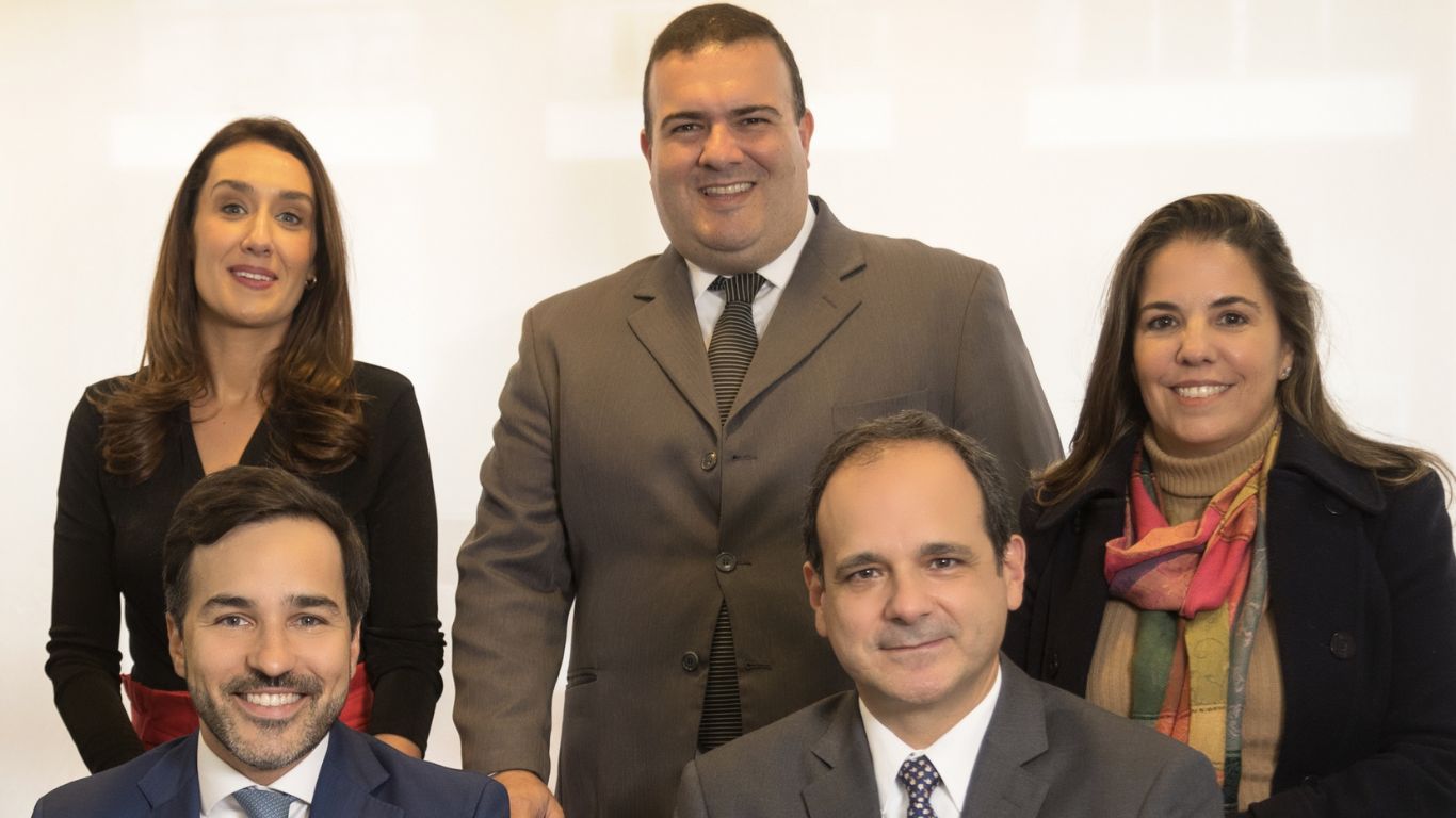 FF Law: banca empresarial simplifica marca após saída de sócio