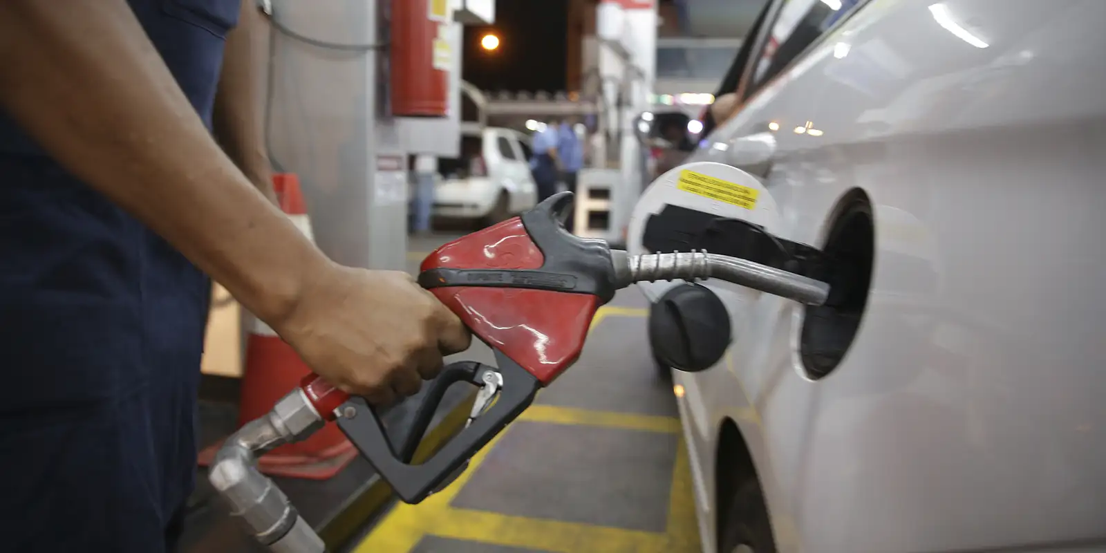 Combustível: Senacon aciona Cade por alta de preços em 5 estados e no DF