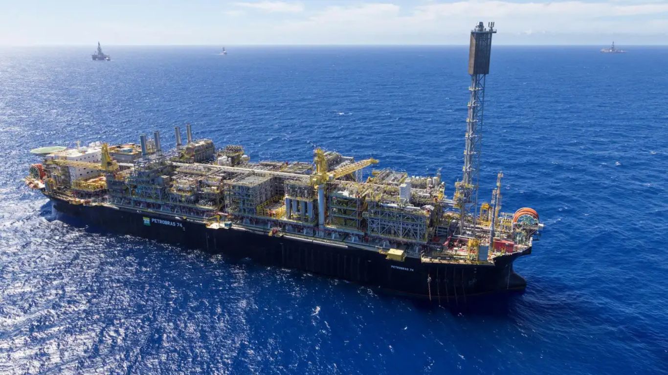 Petrobras descarta falta de combustível mas mercado prevê alta nos preços