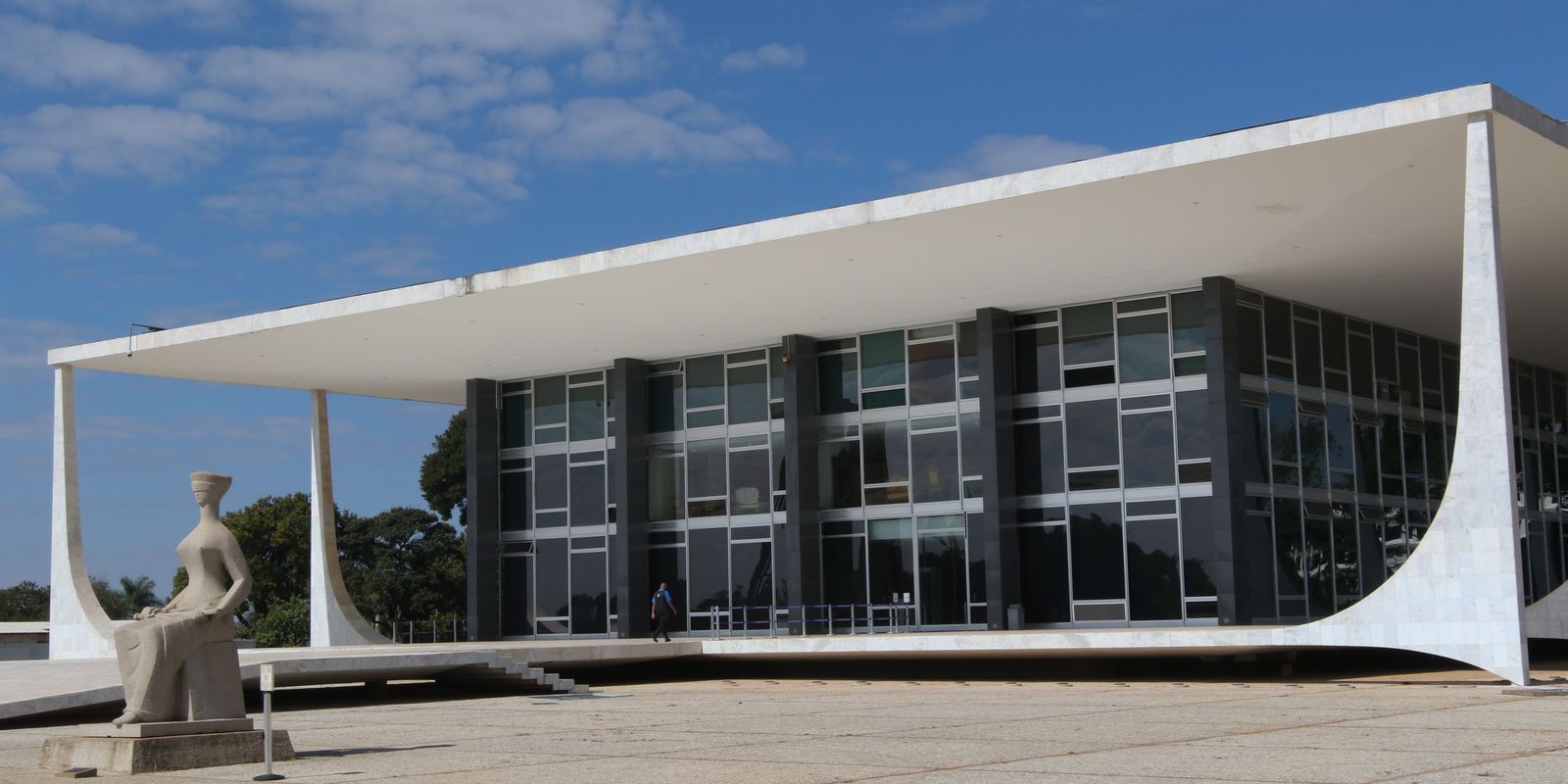 STF forma maioria para manter Bolsonaro preso no Complexo da Papuda