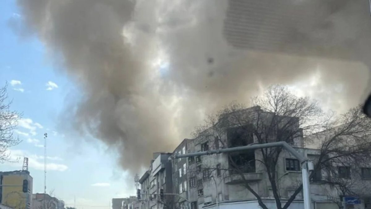 Guerra no Oriente Médio tem mais bombardeios e mortes neste domingo