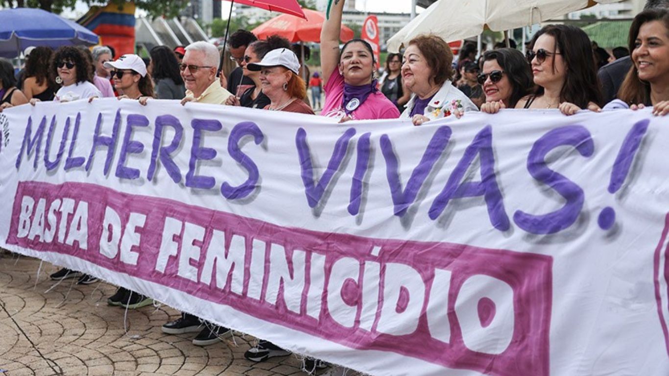 Por que os feminicídios continuam crescendo no Brasil, apesar das leis?