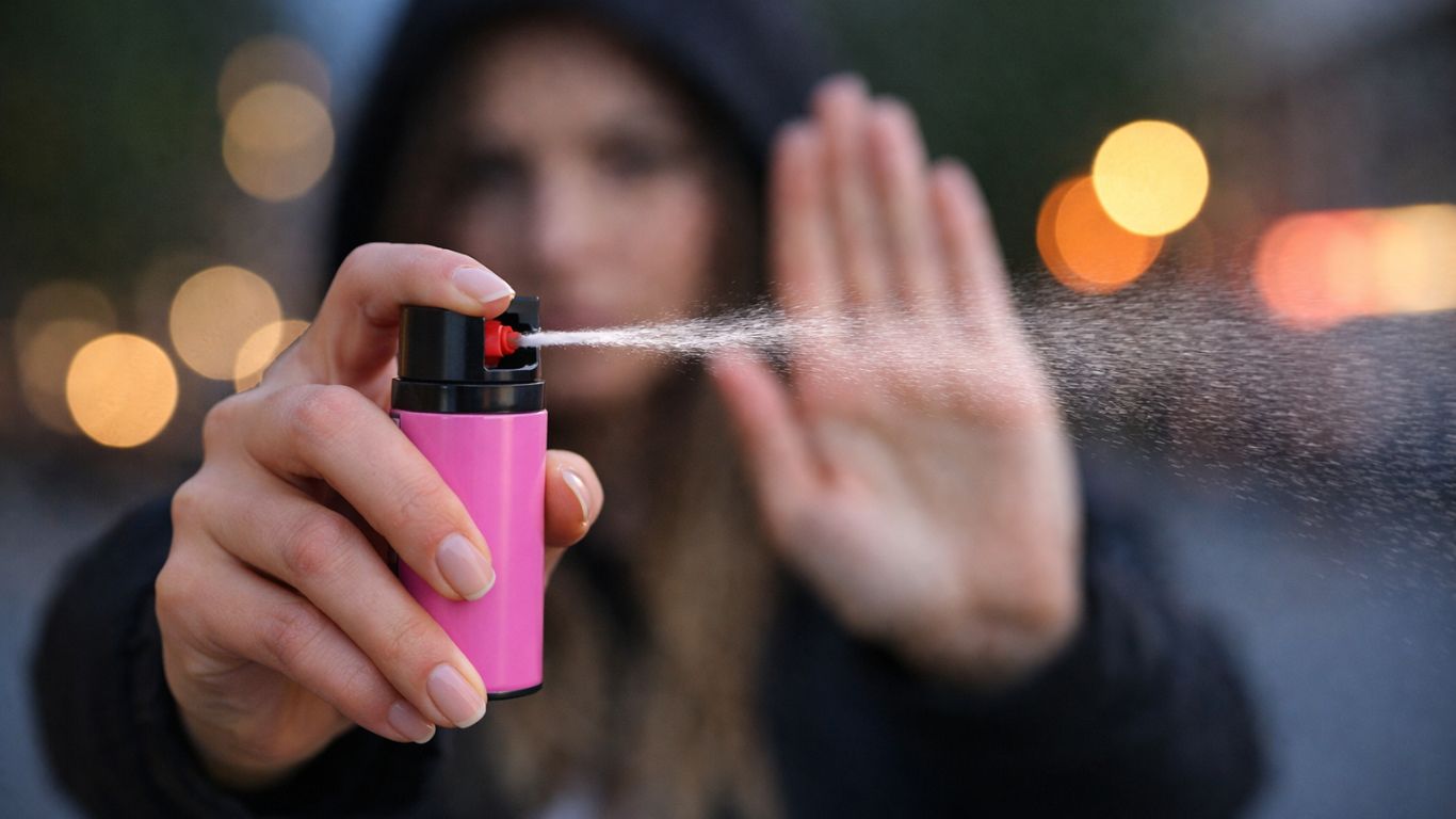 Câmara aprova venda de spray de pimenta para defesa pessoal de mulheres