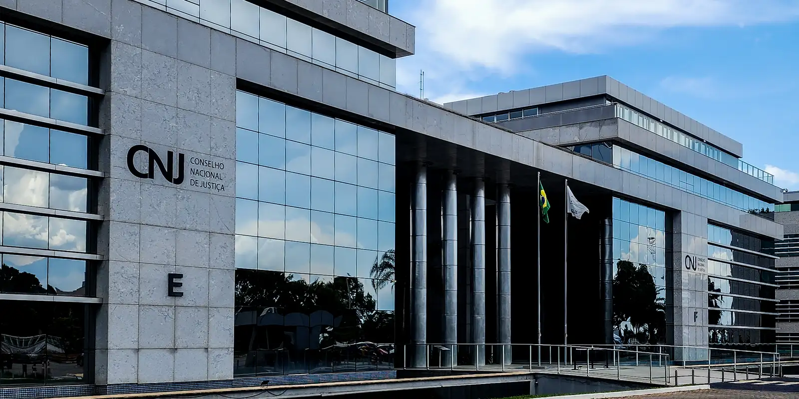CNJ identifica juízes com salários de mais de R$ 1 milhão por mês