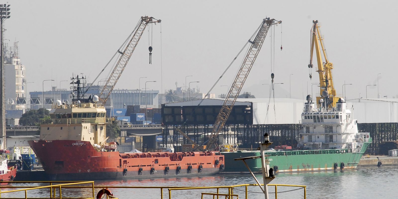 Fraude de R$ 500 milhões no Porto do Rio afasta 25 servidores da Receita