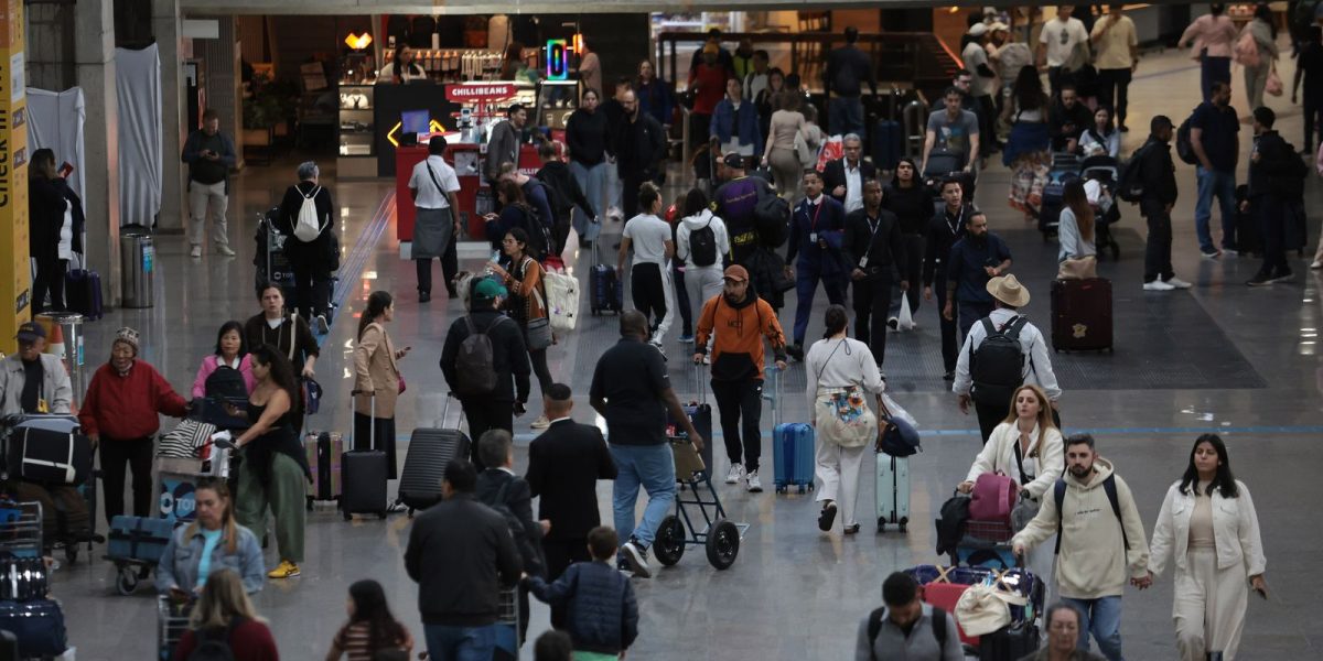 Feriado de Tiradentes deve levar 2,5 milhões de passageiros aos aeroportos