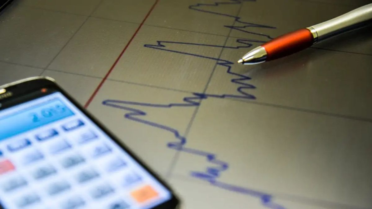 Boletim Focus mostra inflação em alta e dólar em queda após tensão externa