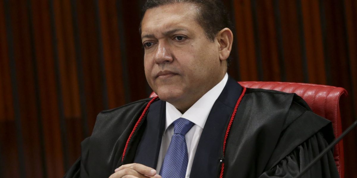 Nunes Marques assume presidência do TSE em maio após mandato de Cármen Lúcia