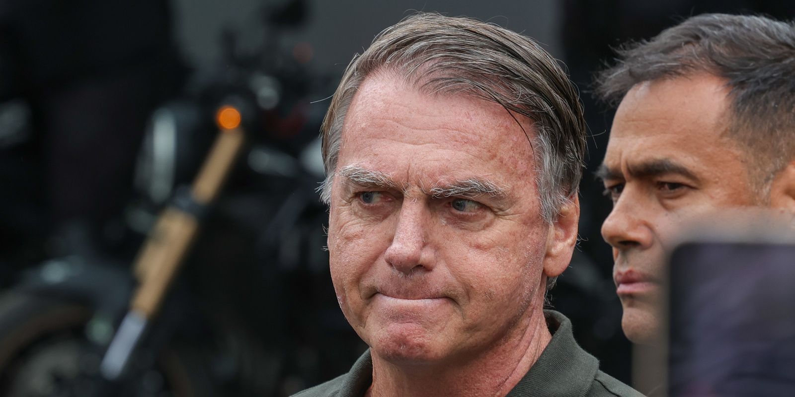 Defesa de Bolsonaro pede ao STF anulação de condenação por trama golpista