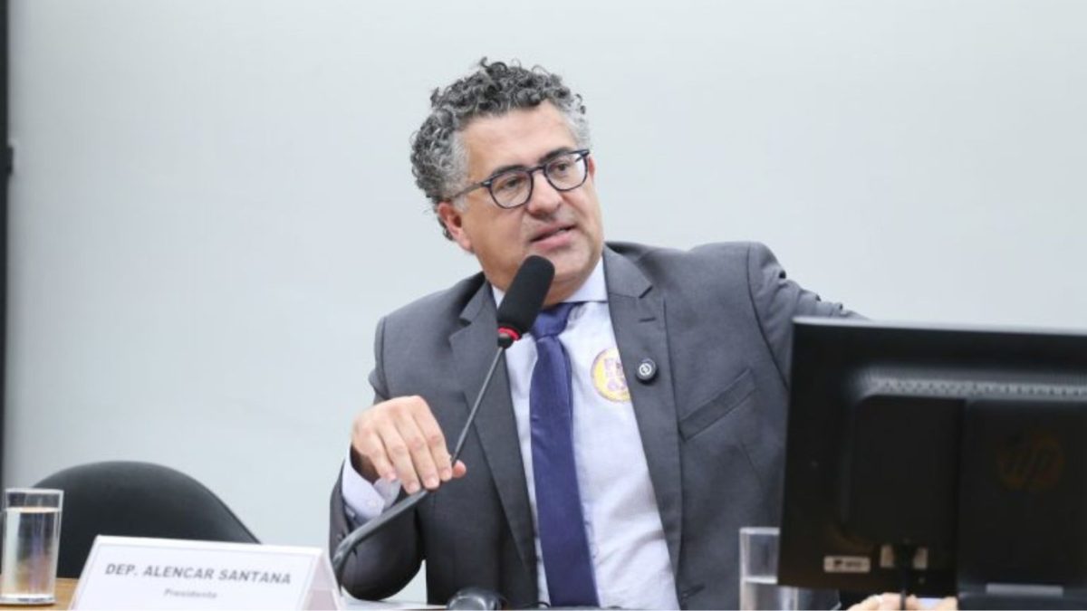Câmara instala comissão para votar fim da escala 6×1 até o final de maio